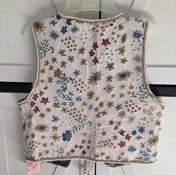 SHEIN Floral Embroidered Vest - Multicolor - Picture 3 of 4